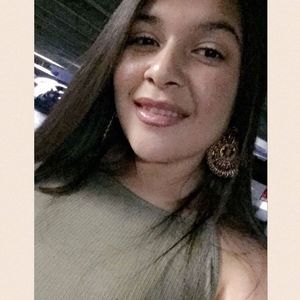 Meet your Posher, Alexia